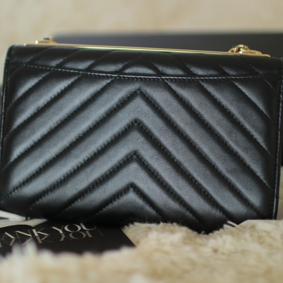 Chanel Trendy CC WOC Chevron Pattern in Black - Picture 4 of 8